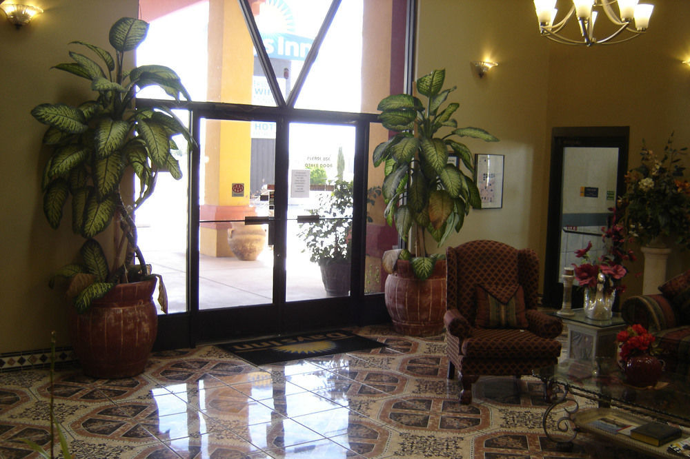 Days Inn By Wyndham Carlsbad Exterior foto